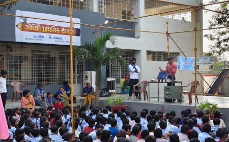 લો કોલેજ ગોધરાની NSS શિબિરનો છઠ્ઠો દિવસ: ગોવિંદી શાળામાં સ્પર્ધાઓની રમઝટ, અંધશ્રદ્ધા નાબૂદીનું માર્ગદર્શન અને ચાંદણગઢની ઐતિહાસિક મુલાકાત