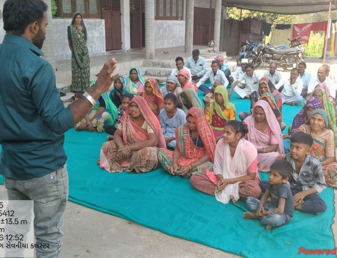 રાસાયણિક ખેતી છોડો, પ્રાકૃતિક અપનાવો: દેવગઢ બારિયાના સેવનીયામાં ખેડૂતોને અપાઈ ખાસ તાલીમ – જાણો શું છે ફાયદા?